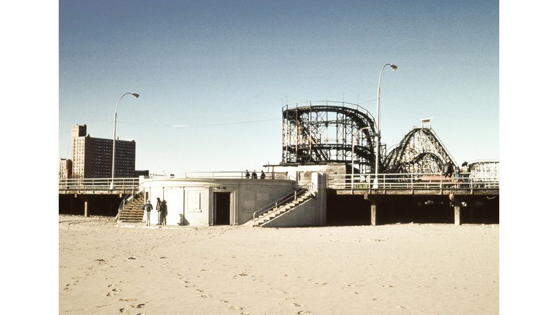 Coney Island Revisited [© Robert Berghoff]